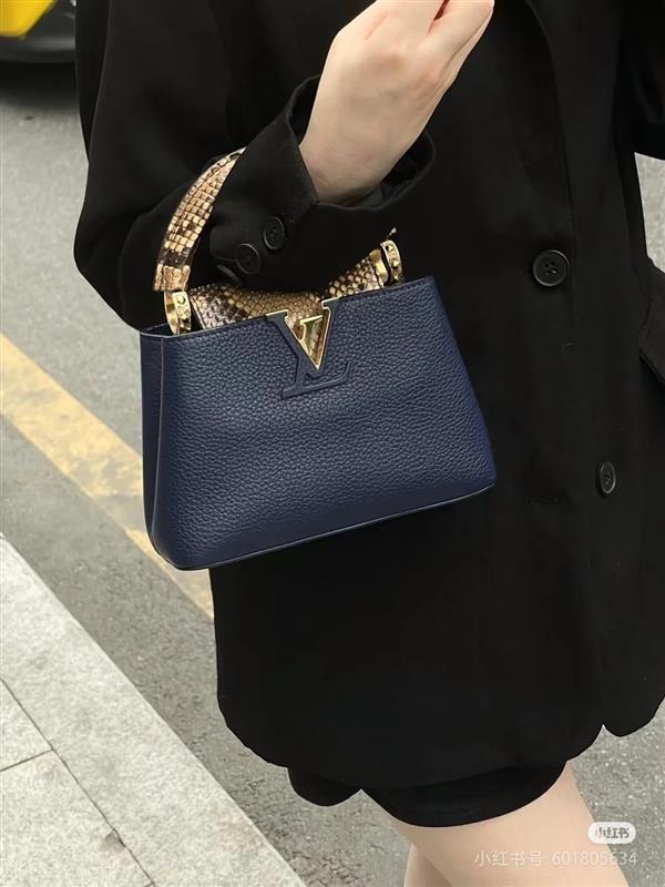 2026120164340159 800